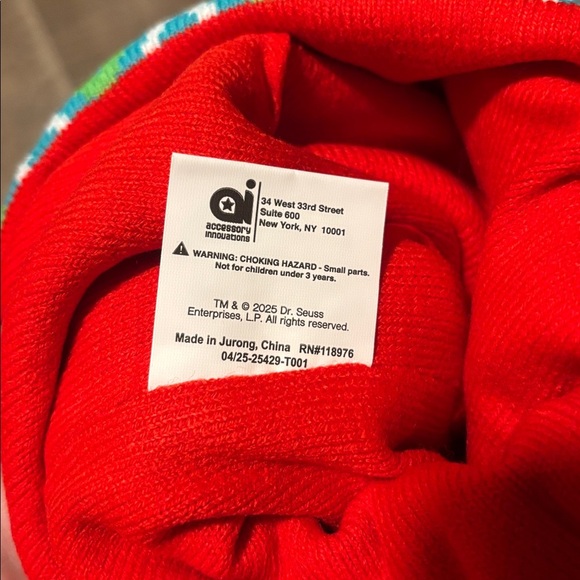 The Grinch 2 pc.Pom Pom Knit Cuffed beanie hat & gloves set,Christmas warm hat - Picture 6 of 9